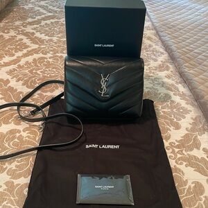 YSL TOY LOULOU MATELASSE CALFSKIN V FLAP EXCELLENT CONDITION!! LIKE BRAND NEW.